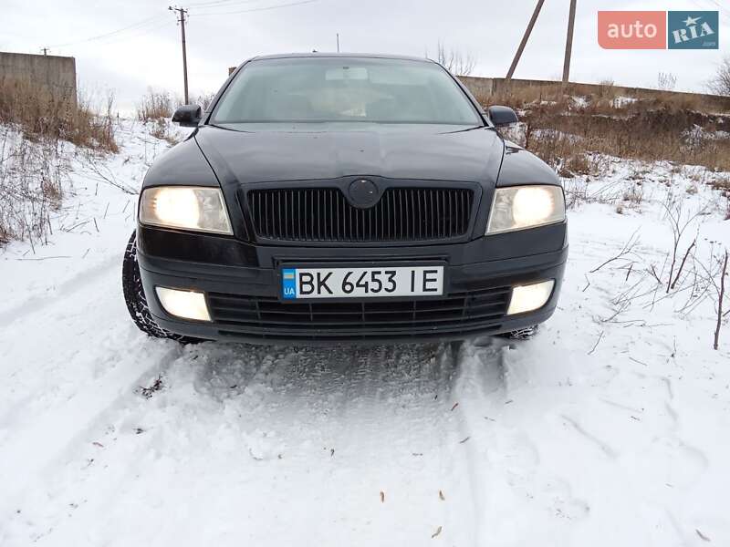 Лифтбек Skoda Octavia 2007 в Остроге