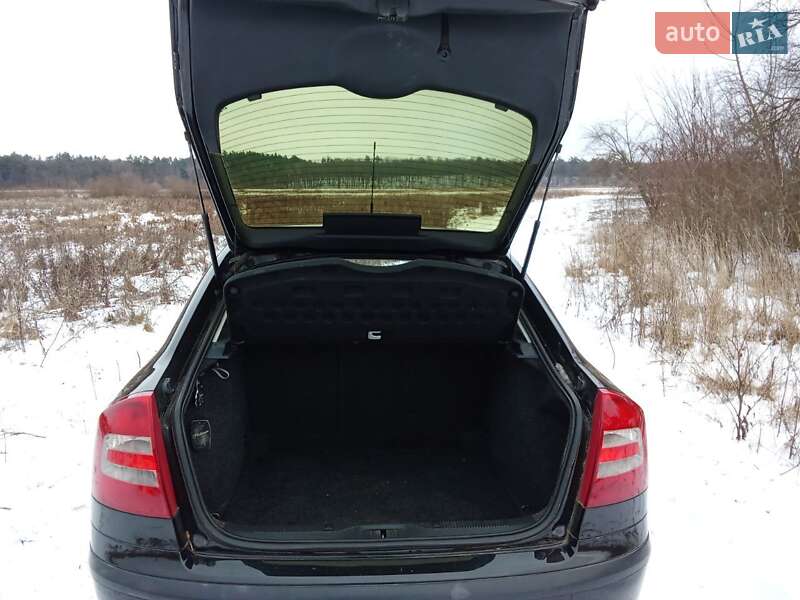 Лифтбек Skoda Octavia 2007 в Остроге