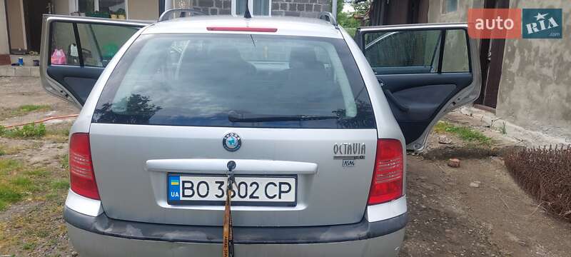 Универсал Skoda Octavia 2003 в Подгайцах