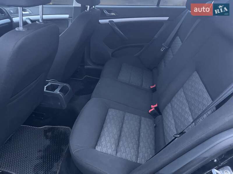 Лифтбек Skoda Octavia 2011 в Благовещенском