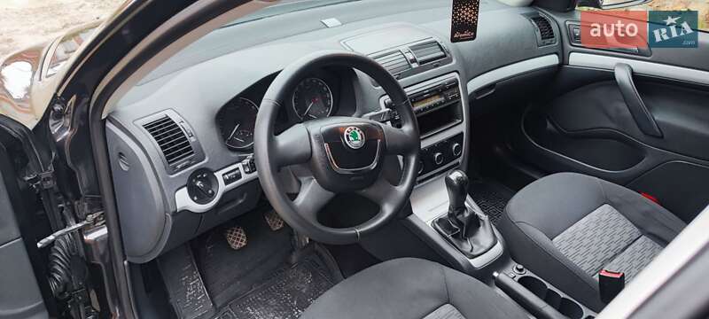 Ліфтбек Skoda Octavia 2010 в Кам'янець-Подільському