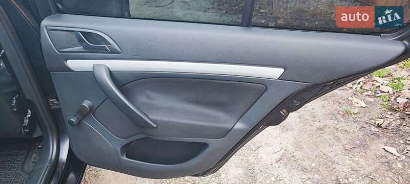 Ліфтбек Skoda Octavia 2010 в Кам'янець-Подільському