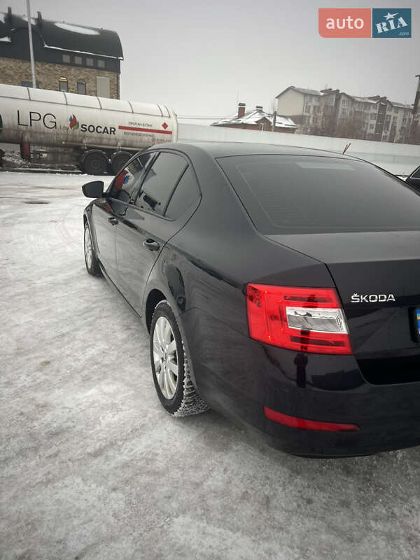 Лифтбек Skoda Octavia 2016 в Киеве