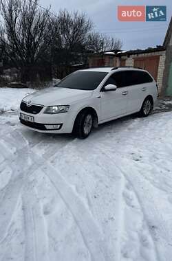 Универсал Skoda Octavia 2014 в Онуфриевке