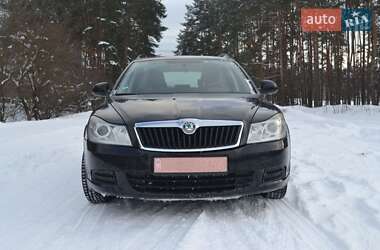 Универсал Skoda Octavia 2010 в Остроге