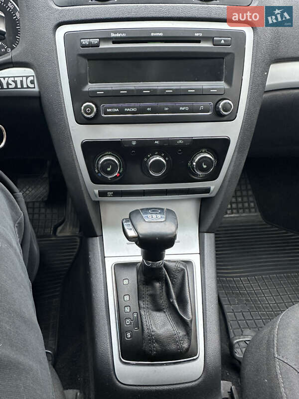 Универсал Skoda Octavia 2009 в Киеве фото 10 Универсал Skoda Octavia 2009 в Киеве