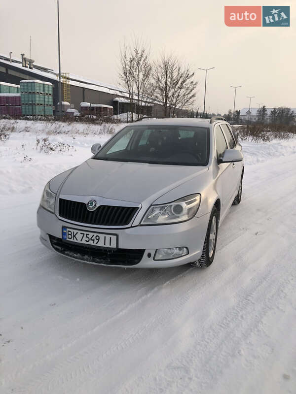 Универсал Skoda Octavia 2012 в Бродах