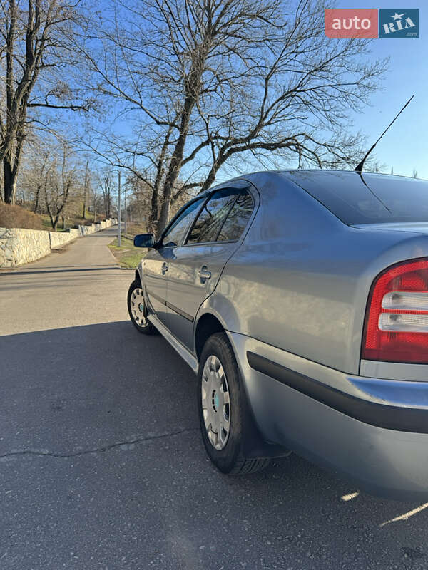 Лифтбек Skoda Octavia 2002 в Кропивницком