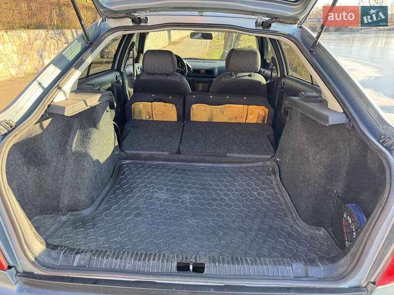 Лифтбек Skoda Octavia 2002 в Кропивницком