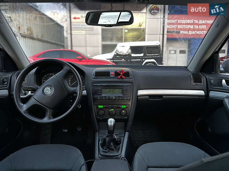Лифтбек Skoda Octavia 2006 в Киеве