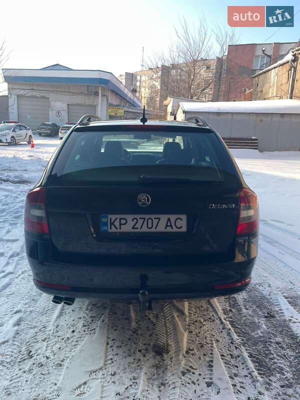 Универсал Skoda Octavia 2010 в Запорожье