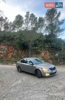 Лифтбек Skoda Octavia 2013 в Ужгороде