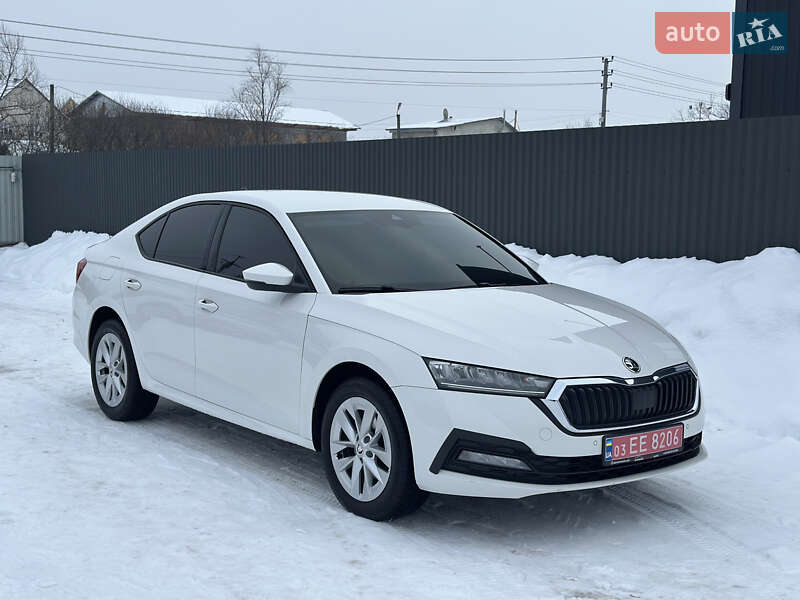 Лифтбек Skoda Octavia 2021 в Ужгороде