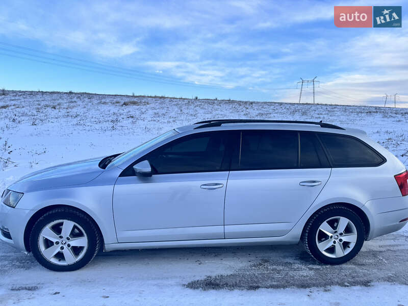 Универсал Skoda Octavia 2020 в Золочеве