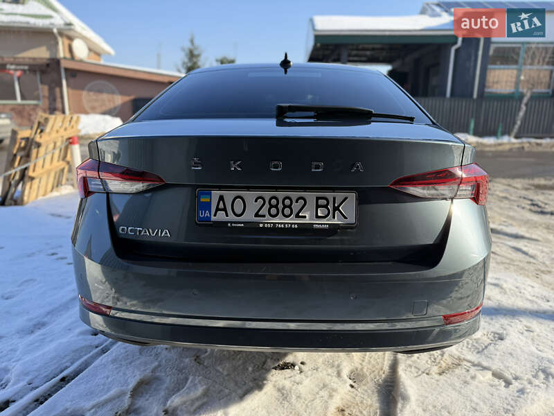 Лифтбек Skoda Octavia 2020 в Ужгороде