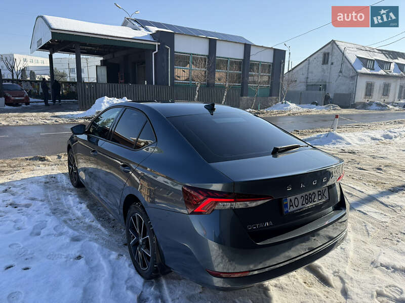 Лифтбек Skoda Octavia 2020 в Ужгороде