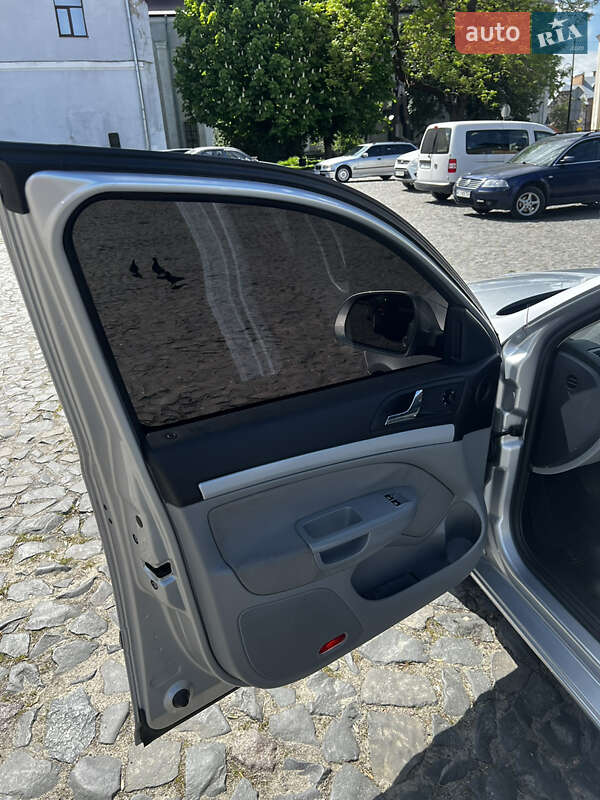 Универсал Skoda Octavia 2009 в Луцке фото 13 Универсал Skoda Octavia 2009 в Луцке