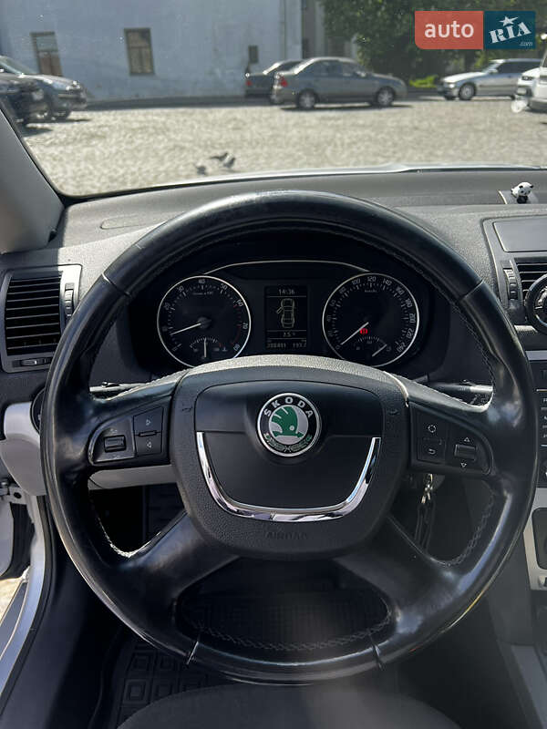 Универсал Skoda Octavia 2009 в Луцке фото 15 Универсал Skoda Octavia 2009 в Луцке