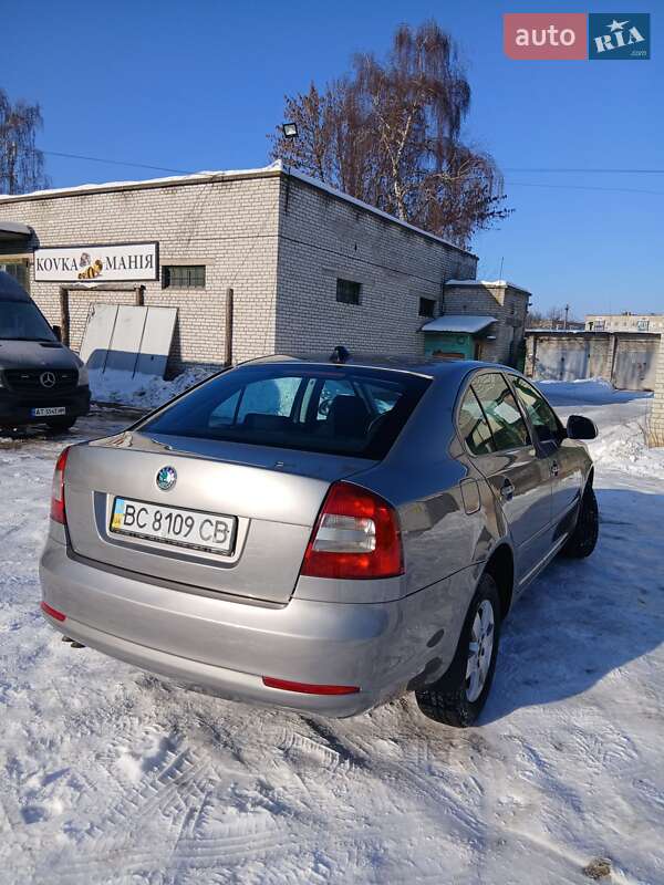 Лифтбек Skoda Octavia 2009 в Калуше