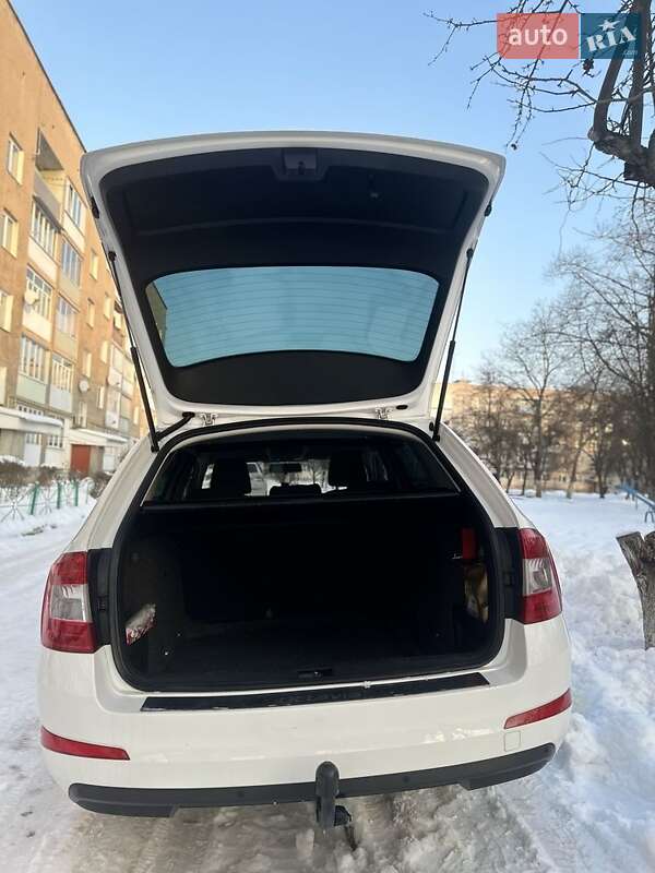 Универсал Skoda Octavia 2013 в Дрогобыче