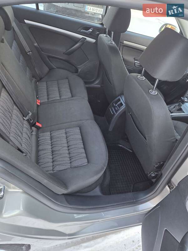 Лифтбек Skoda Octavia 2009 в Полтаве