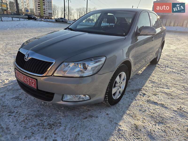 Лифтбек Skoda Octavia 2009 в Полтаве