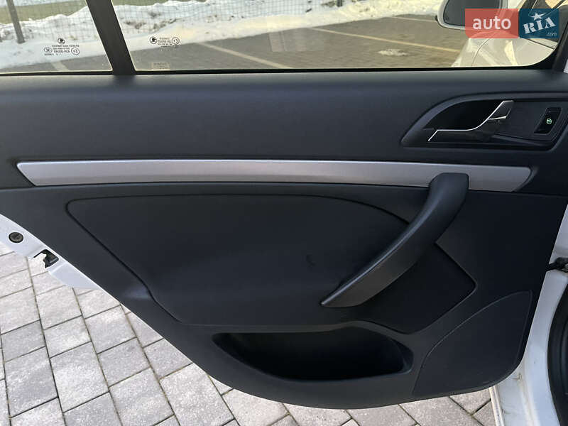 Универсал Skoda Octavia 2013 в Мукачево