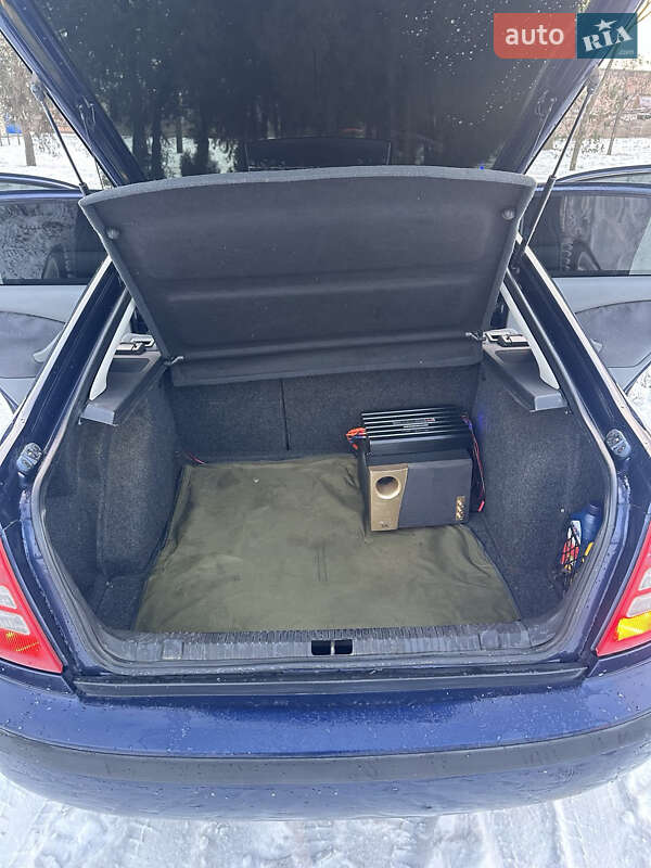 Лифтбек Skoda Octavia 2004 в Кривом Роге