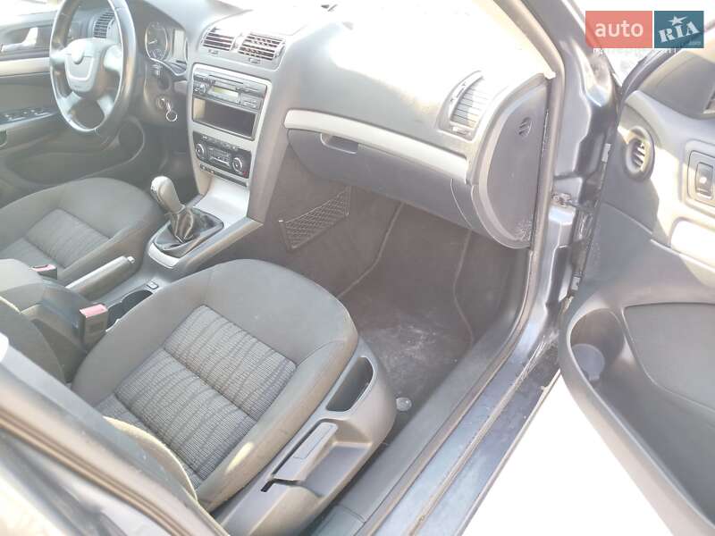 Универсал Skoda Octavia 2009 в Дунаевцах