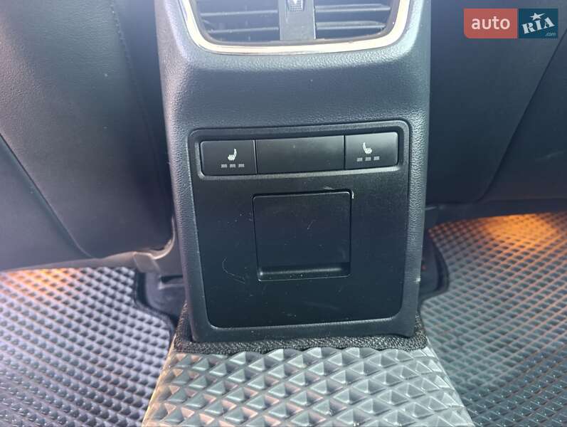 Универсал Skoda Octavia 2015 в Ровно