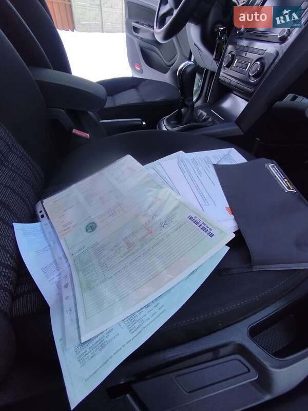 Универсал Skoda Octavia 2009 в Луцке фото 47 Универсал Skoda Octavia 2009 в Луцке