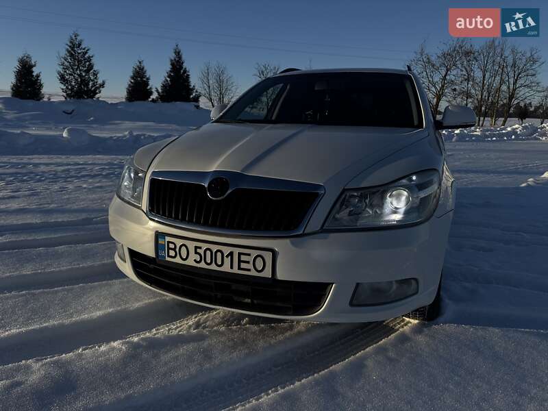 Универсал Skoda Octavia 2009 в Почаеве фото Универсал Skoda Octavia 2009 в Почаеве