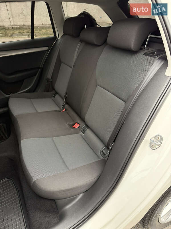 Универсал Skoda Octavia 2013 в Киеве фото 14 Универсал Skoda Octavia 2013 в Киеве