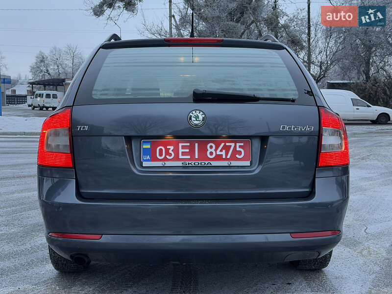 Универсал Skoda Octavia 2010 в Лубнах