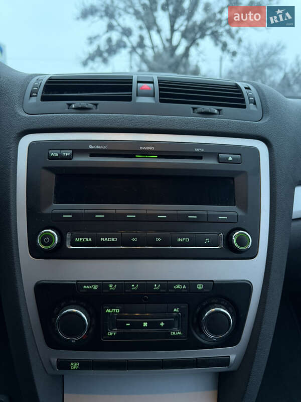 Универсал Skoda Octavia 2010 в Лубнах