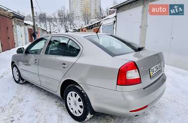 Лифтбек Skoda Octavia 2012 в Киеве