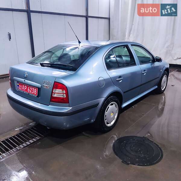 Лифтбек Skoda Octavia 2003 в Хмельницком