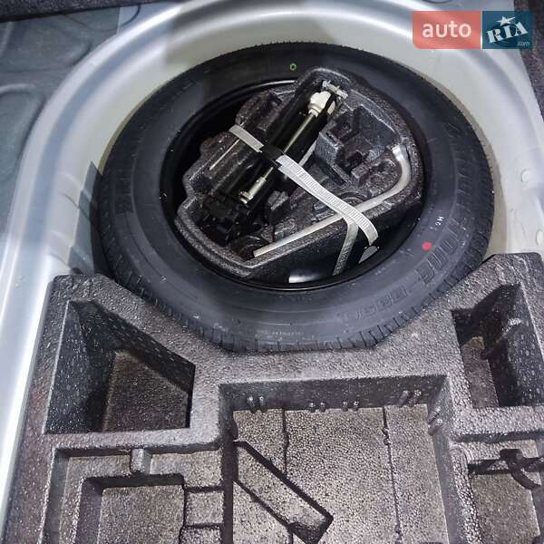 Лифтбек Skoda Octavia 2003 в Хмельницком