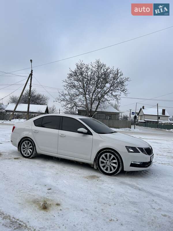 Лифтбек Skoda Octavia 2018 в Лозовой