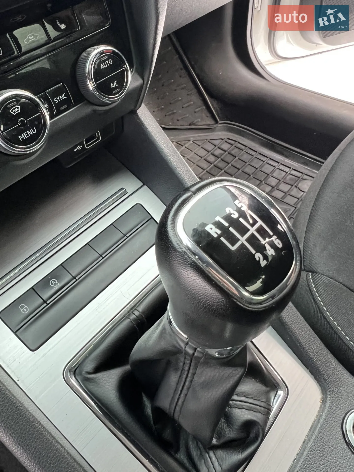 2018 Skoda Octavia - мініатюра 30
