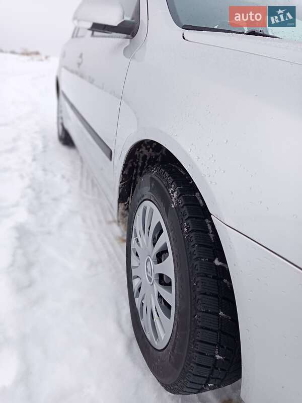 Лифтбек Skoda Octavia 2006 в Дрогобыче