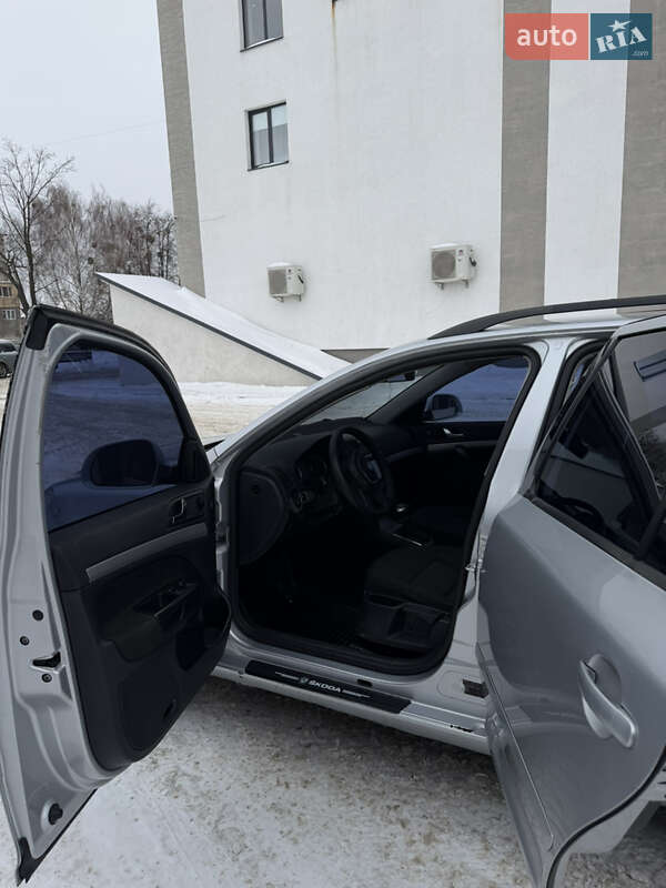 Универсал Skoda Octavia 2010 в Березному