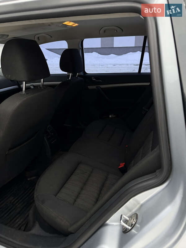 Универсал Skoda Octavia 2010 в Березному