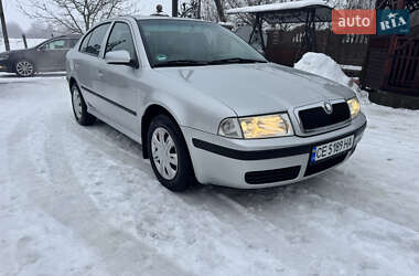 Лифтбек Skoda Octavia 2004 в Черновцах