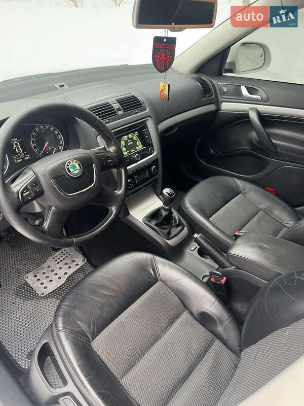 Лифтбек Skoda Octavia 2010 в Львове фото 10 Лифтбек Skoda Octavia 2010 в Львове