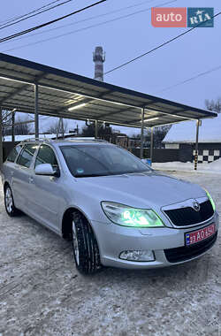 Универсал Skoda Octavia 2009 в Староконстантинове