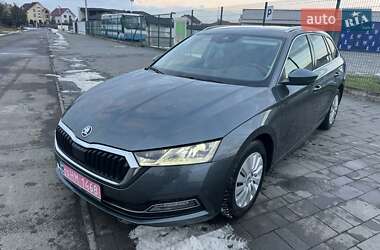 Універсал Skoda Octavia 2020 в Ужгороді
