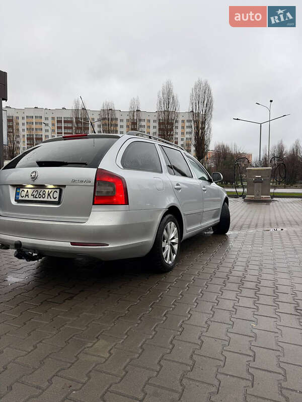 Универсал Skoda Octavia 2009 в Киеве фото 5 Универсал Skoda Octavia 2009 в Киеве