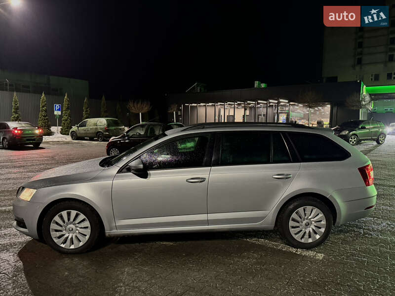 Універсал Skoda Octavia 2017 в Черкасах