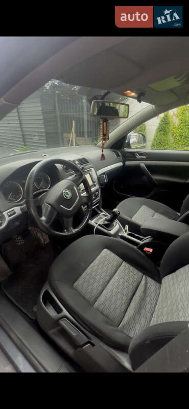 Универсал Skoda Octavia 2011 в Ровно